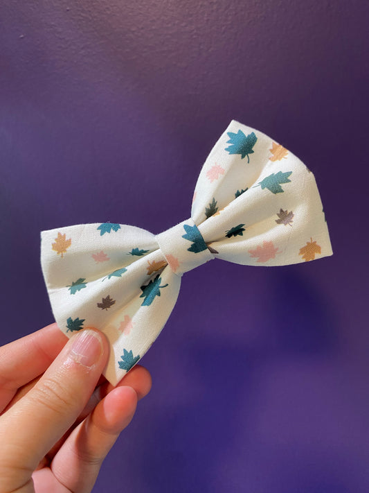 Collar Bow - Pink Leaf